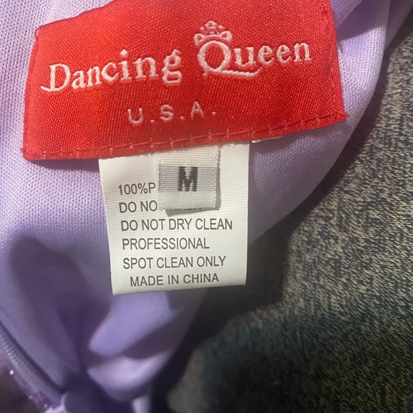 Gown Beaded Size Medium Lavendar - Picture 3 of 4